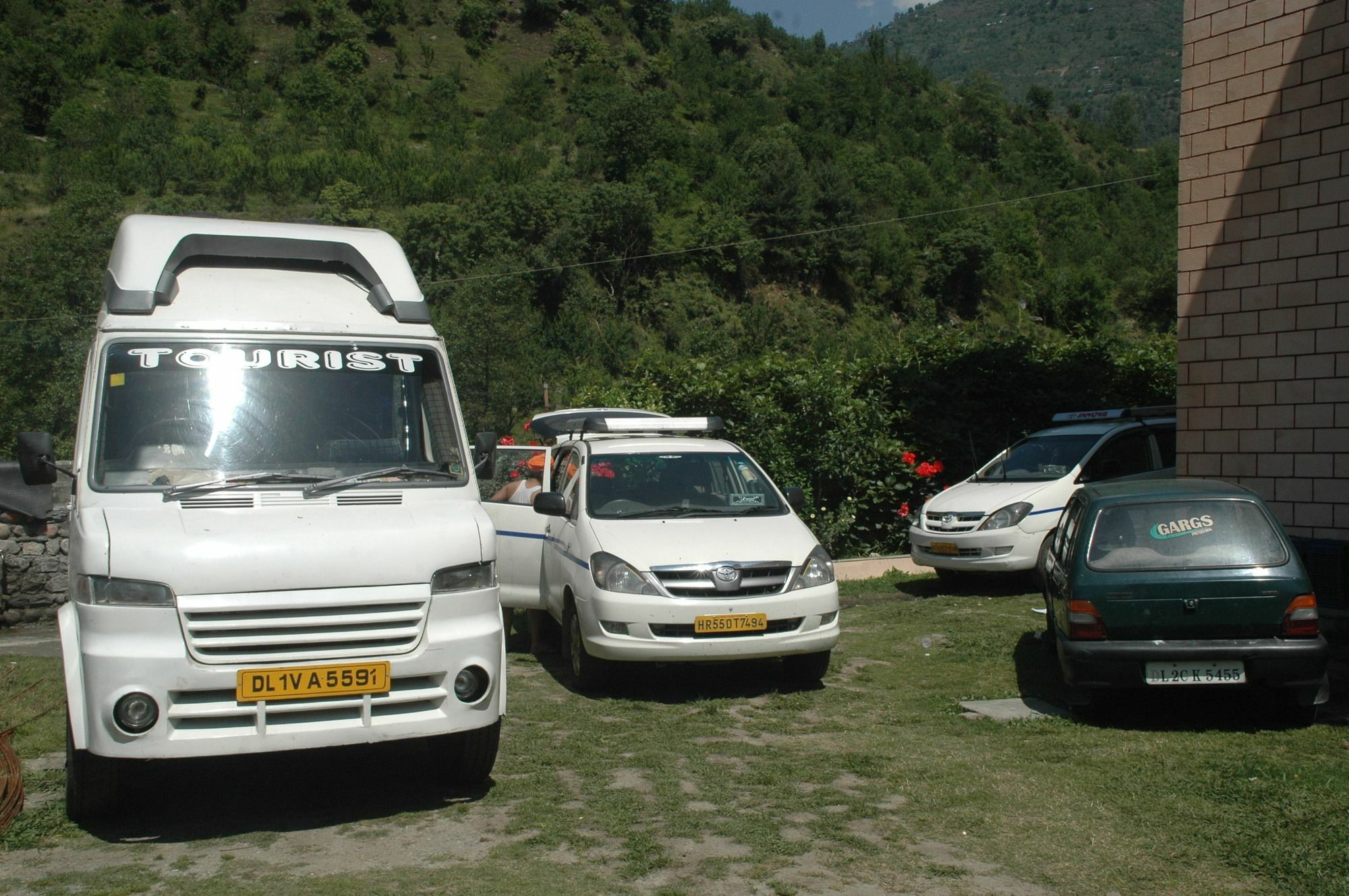 Hilltone Resorts & Spa Manali  Bagian luar foto